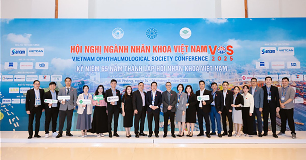 1 17635258672121079056600 0 0 733 1400 Crop 1763526127772662878317