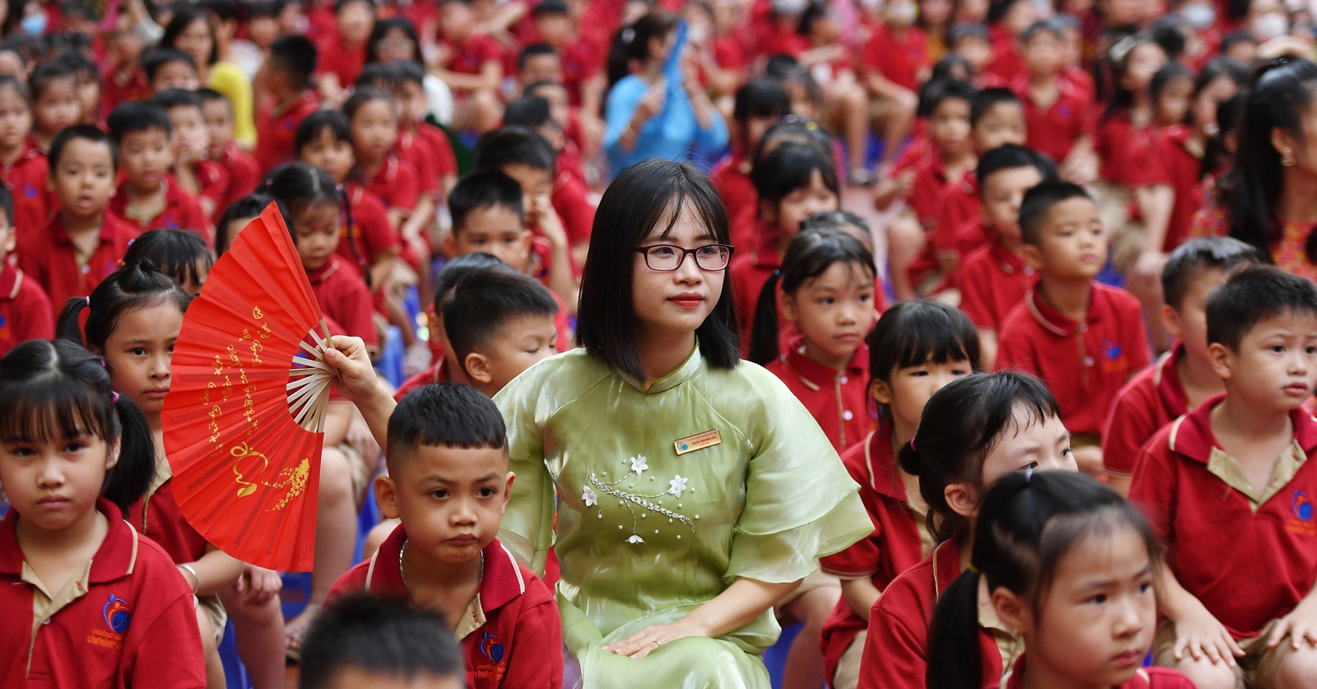 11 Cho Thay Co Giao Bang Tieng Anh Ngan Gon Nam 2025 2512