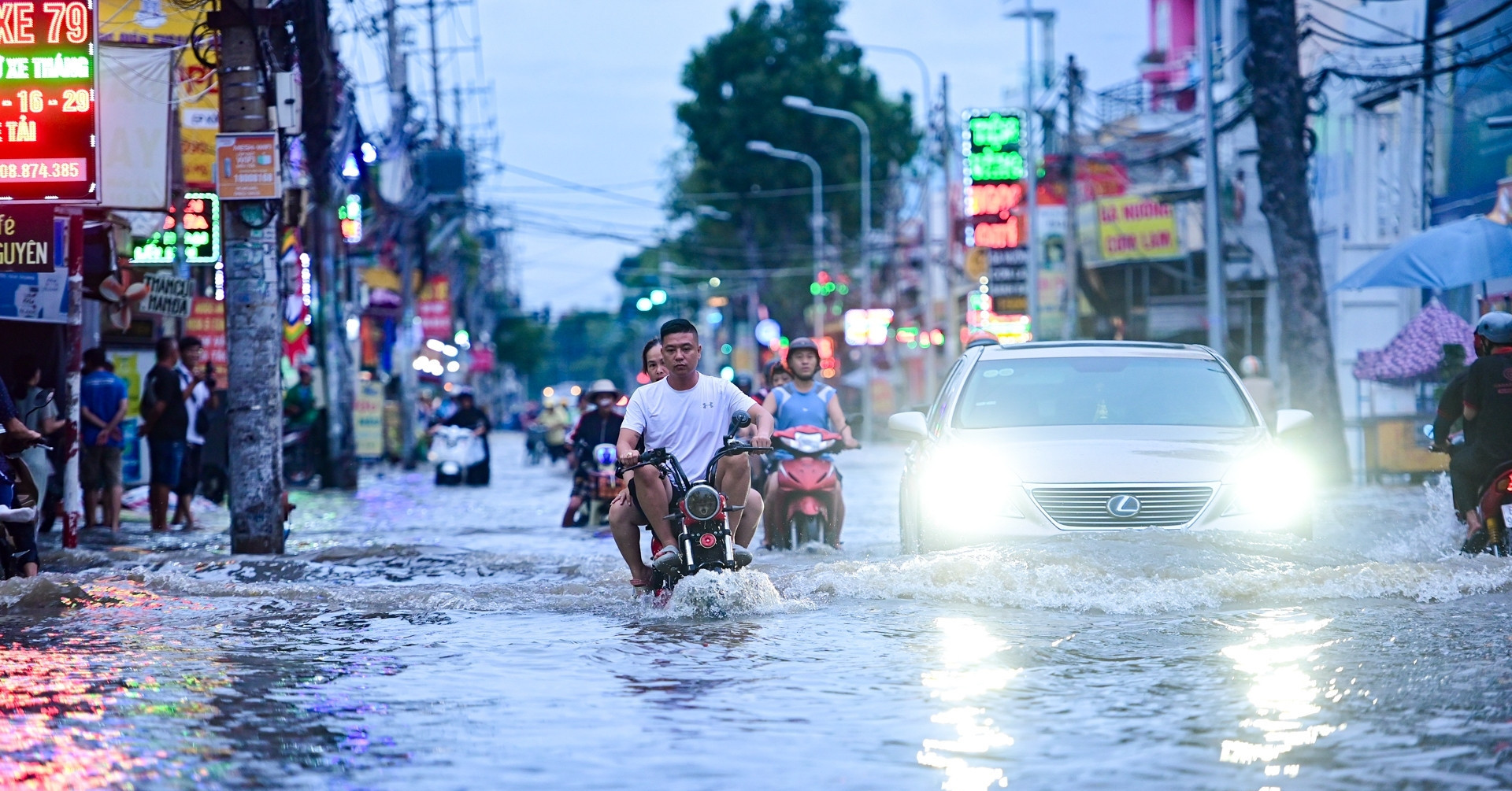 2025 Ha Noi Van Mua Rai Rac Trieu Cuong O Nam Bo Giam Cham 3478