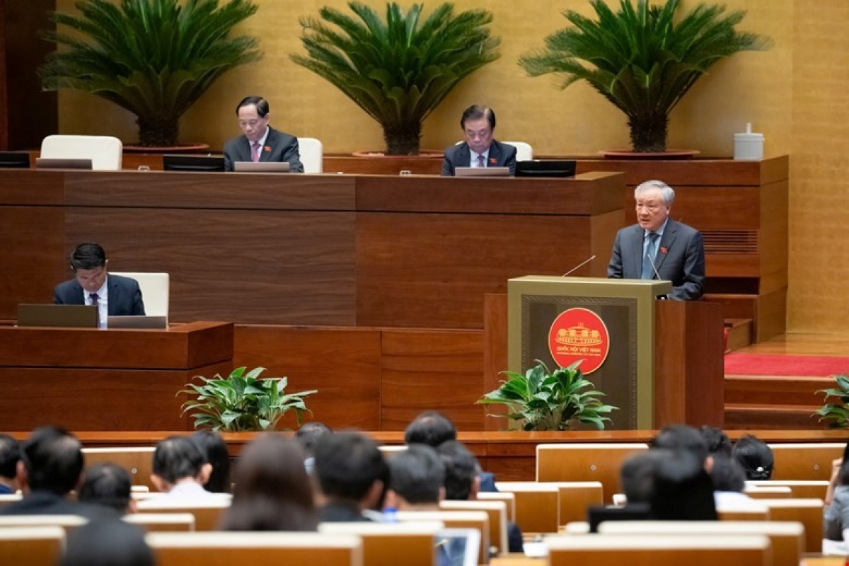 202512031004005920 Z7287167541412 6F1139027D6F427F54151E0836E6Bd7120251203104643