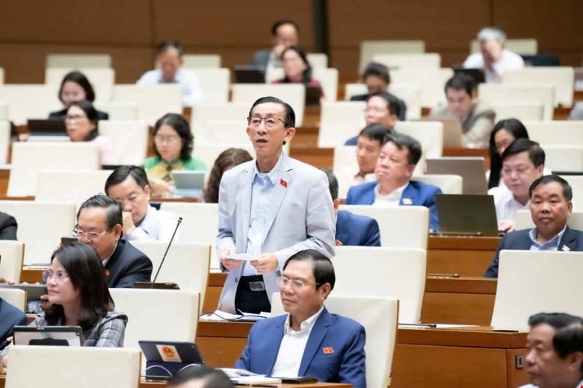 202512031122117583 Z7287510387404 756090171E8D3C8B0Eed83368418D7D620251203182626