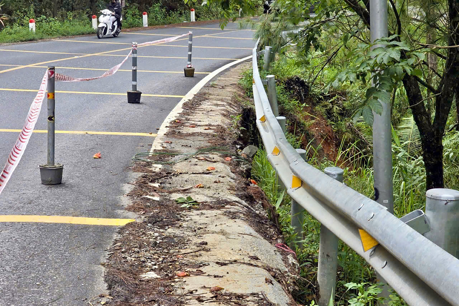 237027454904701698 3047