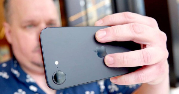 250225 Site Iphone 16E Review 2 0 71 675 1151 Crop 17638810984601836519135