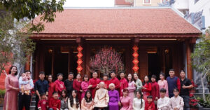 4 anh em trai o hung yen xay nha chung khuon vien quay quan ben bo me gia 2540