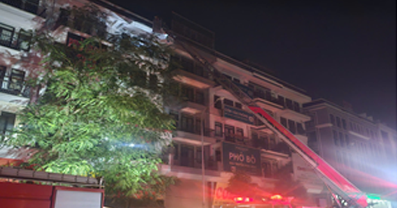 5 Nguoi Mac Ket Trong Ngoi Nha Boc Chay Luc Rang Sang O Ha Noi 1005