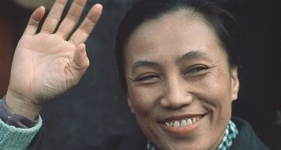 Ai La Nguoi Phu Nu Dau Tien Giu Chuc Pho Chu Tich Nuoc Va Bo Truong Hai Bo Lon 3757