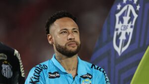 Anh Bai Duoi Neymar 1763035529672221179367 0 0 1438 2560 Crop 17630355501771262032743