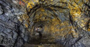 Avatar1763023422730 17630234231511057209764 0 0 565 1078 Crop 17630234525101516263689