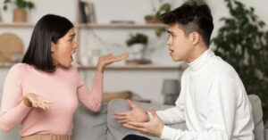 ban trai giau tai san khung co gai huy hon sau 4 nam lam 2 cong viec de nuoi anh ta theo duoi uoc mo