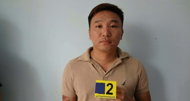 Bat Giu Nguoi Dan Ong Hiep Dam Be Gai 12 Tuoi Tren O To 1450