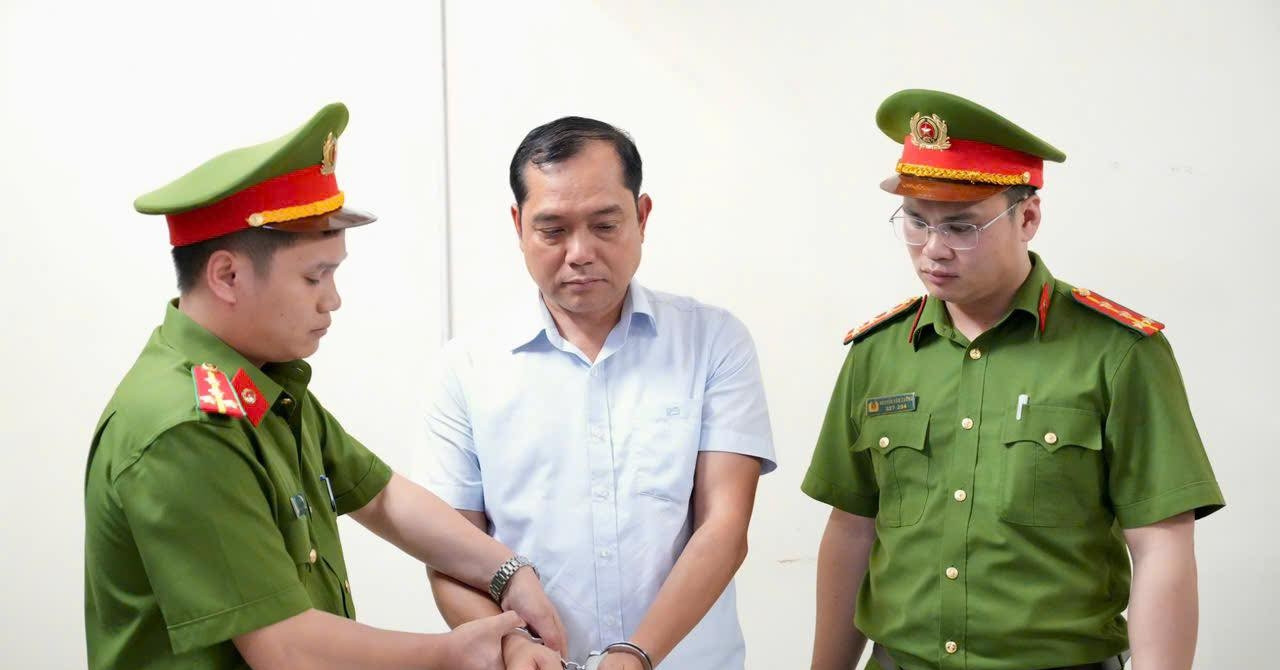 bat giu ong hoang trong loi nguyen pho chu tich tp phuc yen cu 1892