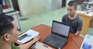 bat ke hanh hung nguoi can ngan sau va cham giao thong 1373