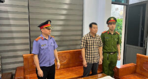 bat tam giam hieu truong mot truong tieu hoc o quang tri 257