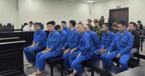 Bi Bat Buoc Chua Benh Toi Pham Hoi Lo Bac Si De Ra Ngoai Tiep Tuc Gay An 100