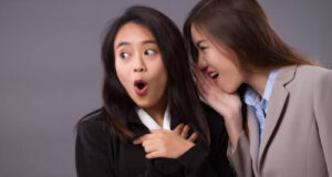 Bi Tay Chay De Biu Noi Cong So Vi Khong Tham Gia Nghi Thuc An Vat Buoi Chieu E2B379C5878C4Da3B94F861