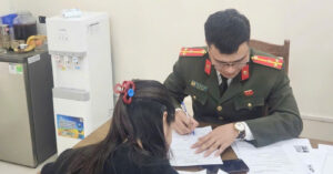 binh luan sai su that ve bau cu quoc hoi nguoi phu nu bi phat 75 trieu dong 2499