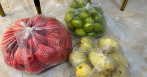 Buc Xuc Vi Hang Xom Nho Don Con Ca Thang Di Cho Ho Khong Tra Tien Con Che A5692C82306A440B8A5Feac1B5