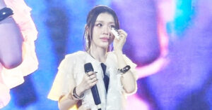 Ca Si Han Sara Khoc Nuc No Ke Ve 2 Nam O An 2320