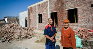 Can Canh Cac Ngoi Lang Tung Tan Hoang Sau Tran Giong Loc Kinh Hoang O Ninh Binh 4929