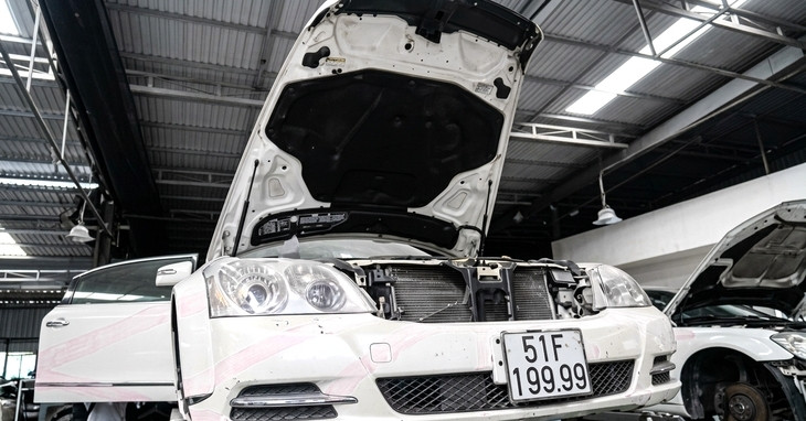 can canh dan xe sang maybach bmw lexus cua ba truong my lan sap dau gia 2594