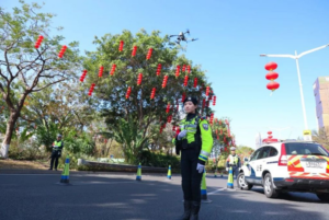canh sat giao thong thanh pho tham quyen su dung drone de phat hien va xu ly vi pham giao thong. anh