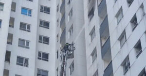 Chay Can Ho Tang 12 Chung Cu O Tphcm Hang Tram Nguoi Hoang Loan Thao Chay 1786