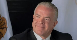 Chu Tich Miss Universe Bi Truy Na 2921