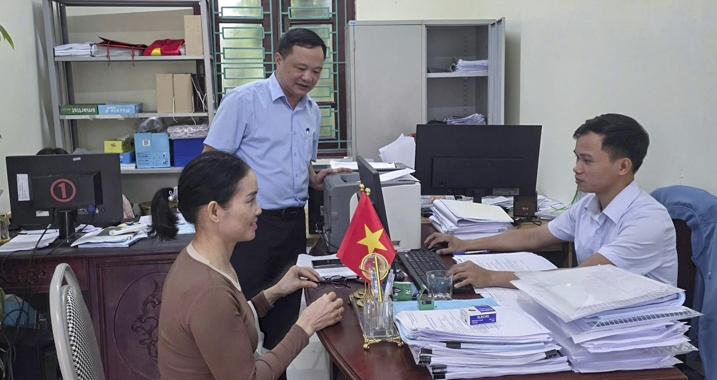 Chuyen Toan Bo Viec Giai Quyet Thu Tuc Dat Dai Ve Xa Ai Duoc Loi 456