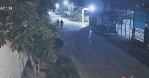 clip cong an vay bat 2 doi tuong trom cho nhu phim hanh dong 738
