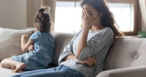 Con Gai Phat Hien Bo Ngoai Tinh Vo Soc Voi Nhung Gi Chong Lam Sau Do 7Ba2D8Eb469F4E77A18289522737D74