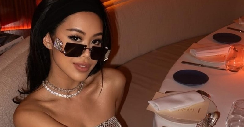 Cuoc Song Xa Hoa Du Lich Khap The Gioi Cua Em Chong Tang Thanh Ha Sap Cuoi 703