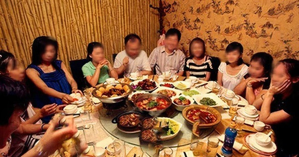 Dan Ong Cang It Tien Cang Ngai Hop Lop Su That Tran Trui O Tuoi Trung Nien 73010Df5C1E04C05Beb002328