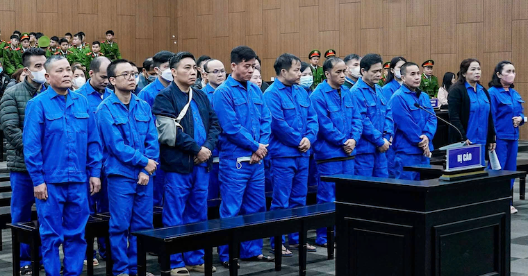 De Nghi Muc An Voi Cuu Pho Chanh An Nhan Hoi Lo De Chay An 2458