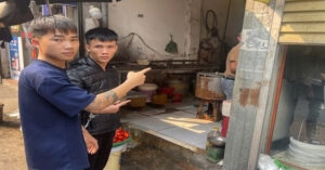 dem khuya 2 thanh nien trao ma qr cua hang loat cua hang 1800