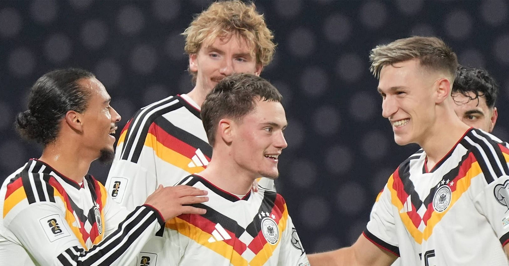 Duc Gianh Ve World Cup 2026 Ban Linh Co Xe Tang 722