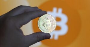 edit gia bitcoin hom nay 215thanh nien 17794108416211120496153 175 7 1150 1869 crop 1779411075867212