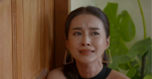 gap dung co em chong giac ben ngo mo mieng la che bai chi dau cao thu co man phan chien cuc gat khie