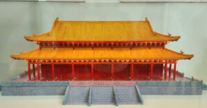 Giai Ma Bi An Ve Doi Song Hoang Cung Tai Hoang Thanh Thang Long 2328