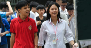 giao vien noi ve de thi van lop 10 ha noi thu vi giau chat tho dam hoi tho vung cao 953