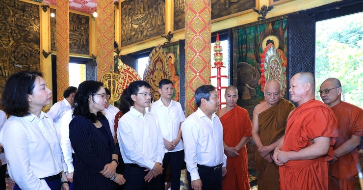 ha noi se quan ly lang van hoa du lich cac dan toc viet nam 2508