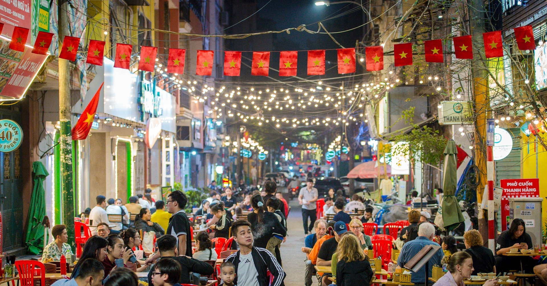 ha noi thi diem kinh te dem co kiem soat tai hoan kiem tay ho 2365