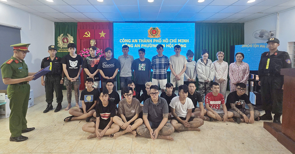 hang chuc thanh nien o tphcm hon chien gay roi vi tieng net po 2417