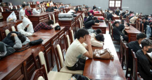 hang tram nguoi sap bay viec nhe luong cao o campuchia duoc tra ve nuoc 1478
