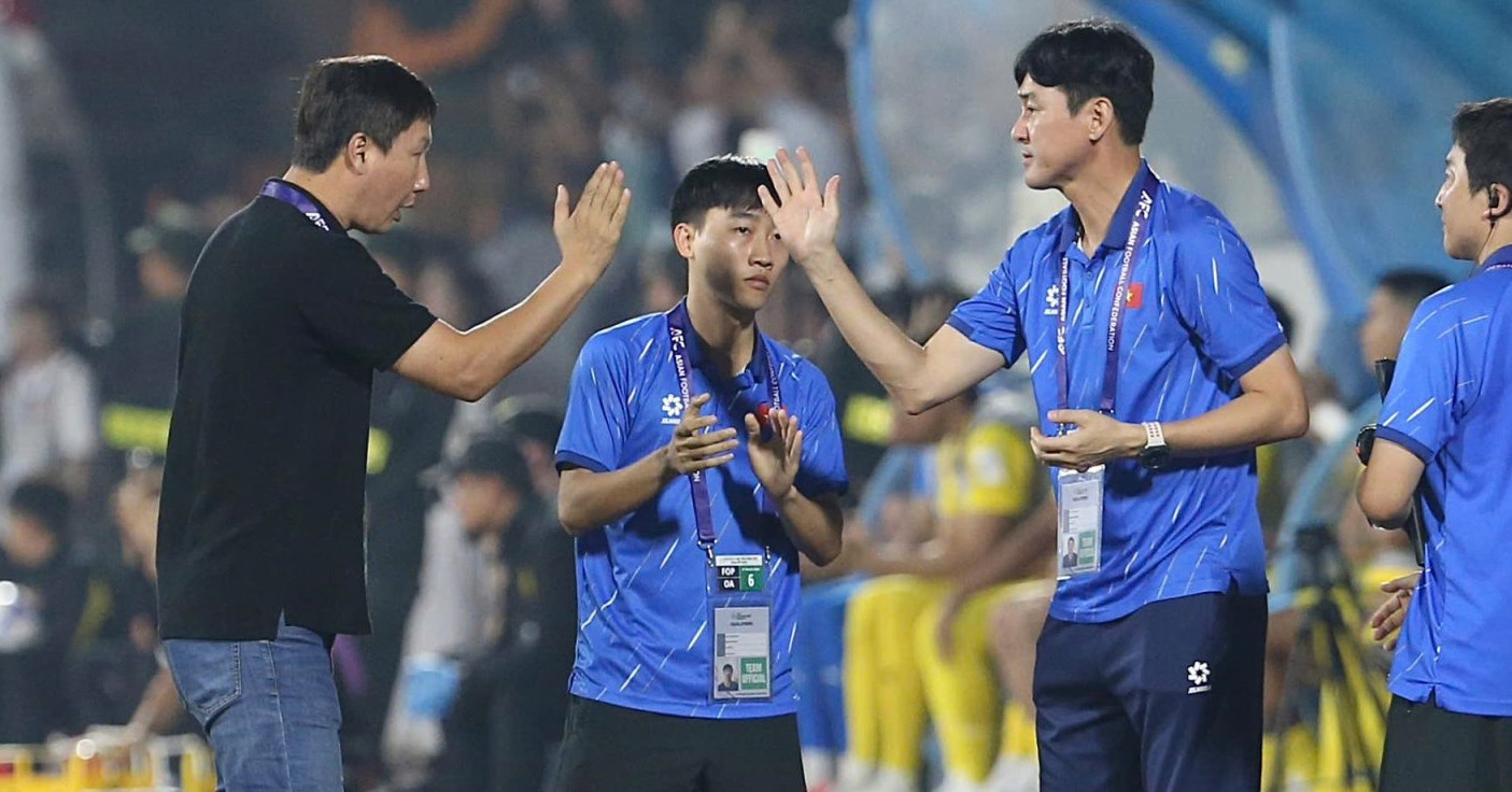 hlv kim sang sik chia tay tro ly so 1 nguoi han quoc 2335