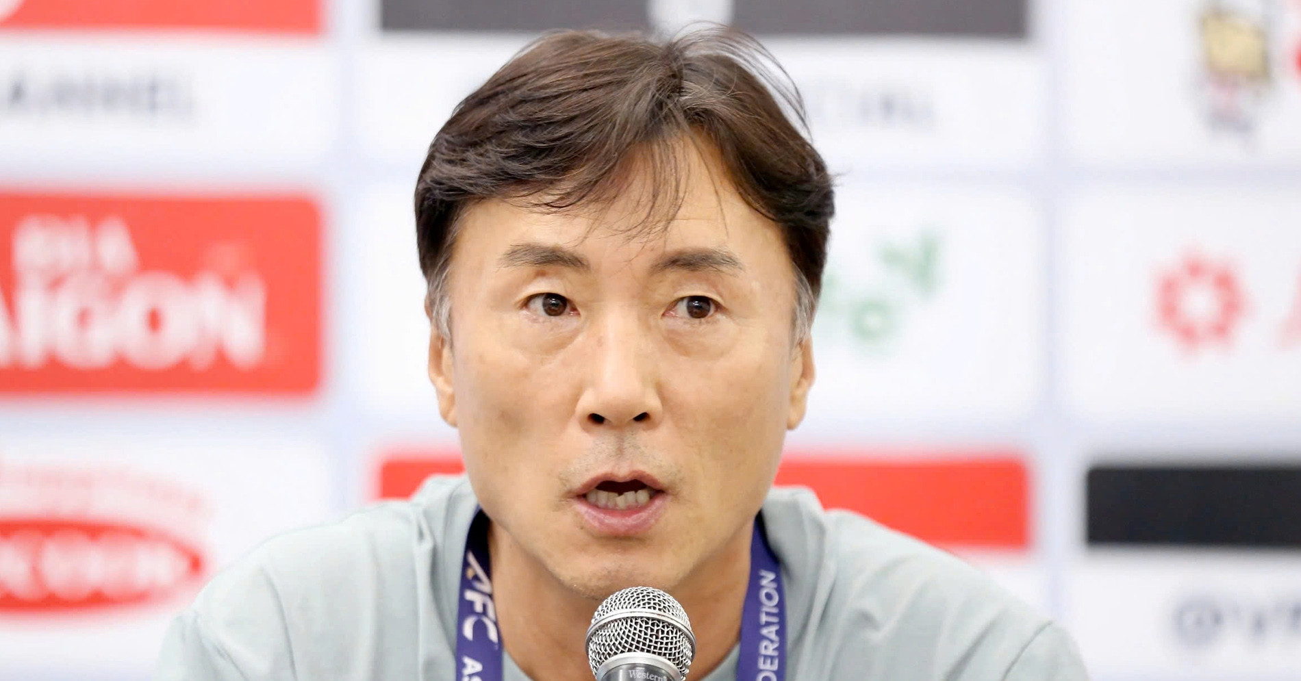 Hlv Lao Nhac Cau Thu Khong Can Tap Trung Vao Xuan Son 4654