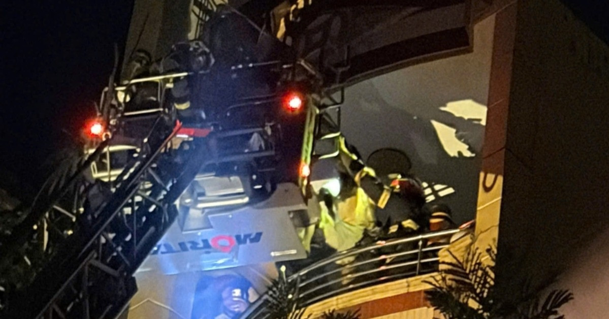 hoa hoan tai nha dan o trung tam tphcm 5 nguoi duoc giai cuu 759