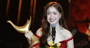 hoa minzy doat ca si cua nam cau thu dinh bac cung so huu them giai thuong 3264