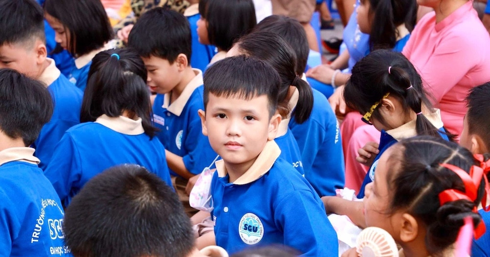 hoc sinh lop 1 va 6 o tphcm nha gan truong nao thi se duoc phan hoc truong do 1093