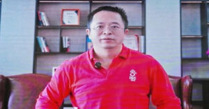 hoc sinh nghich ngom ve truong cu tang gan 400 ty dong phat bieu xuc dong 792