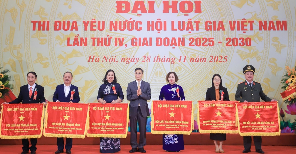 Hoi Luat Gia Viet Nam To Chuc Thanh Cong Dai Hoi Thi Dua Yeu Nuoc Lan Thu Iv 1668